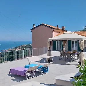  Hébergement de vacances Vignale House Italie